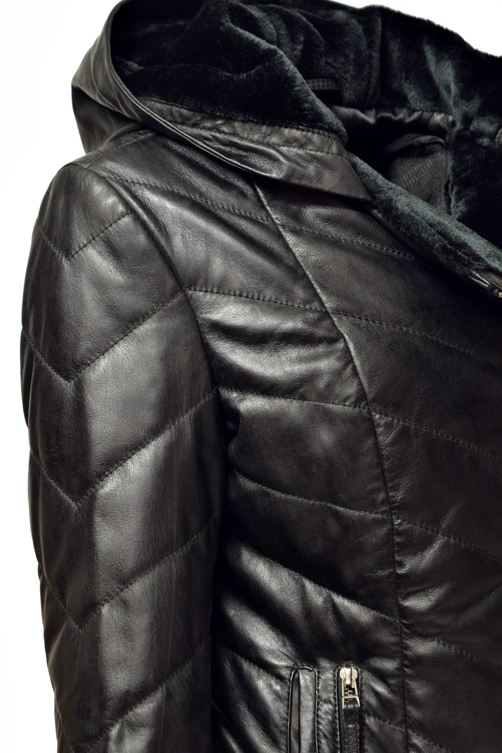 Damen Stepp-Lederjacke Mariella mit Kapuzenkragen in Schwarz