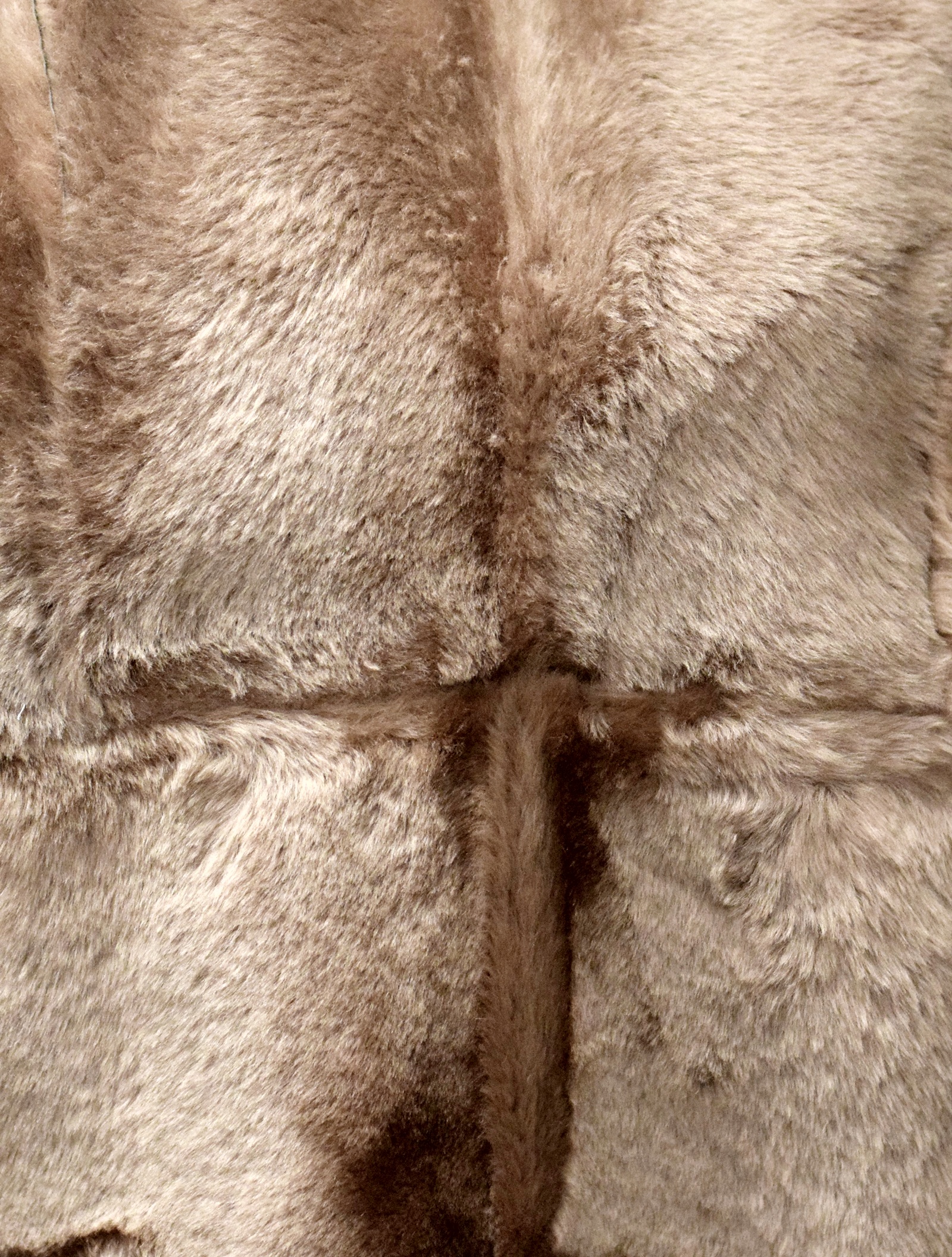 Damen Lammfelljacke Raubiene mit Reverskragen in Grau
