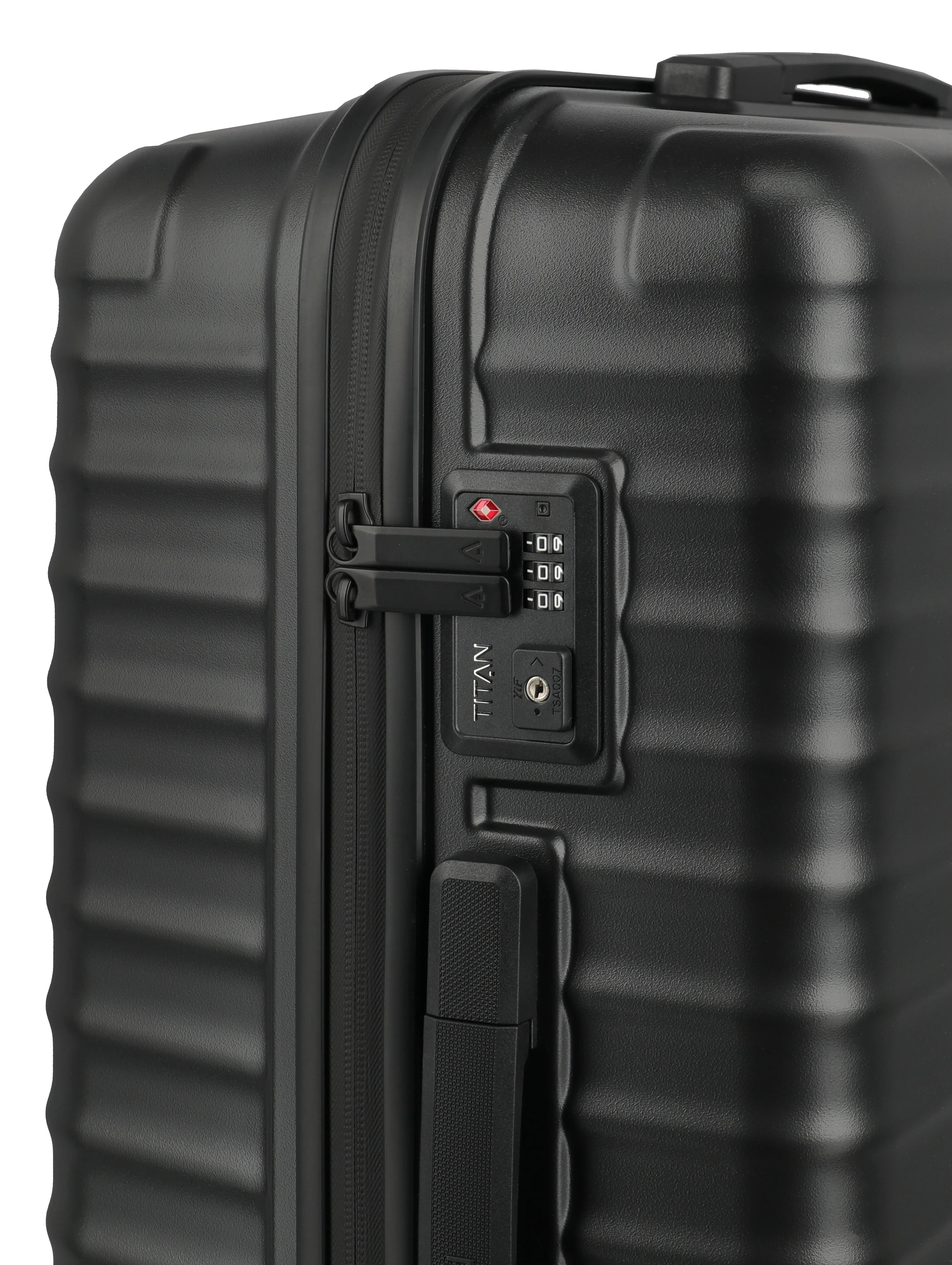 TITAN Trolley UPGRADE M+ 69 cm mit 4 Rollen Nightshade Black